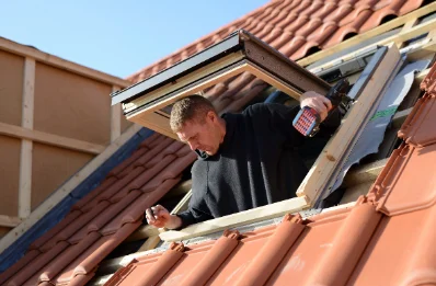 Pose de fenêtres de toit Velux à Herm
